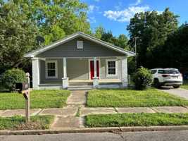 featured image of 401 Francis St E