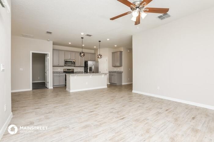 37111 Lake Overlook Dr - Photo 3 of 16