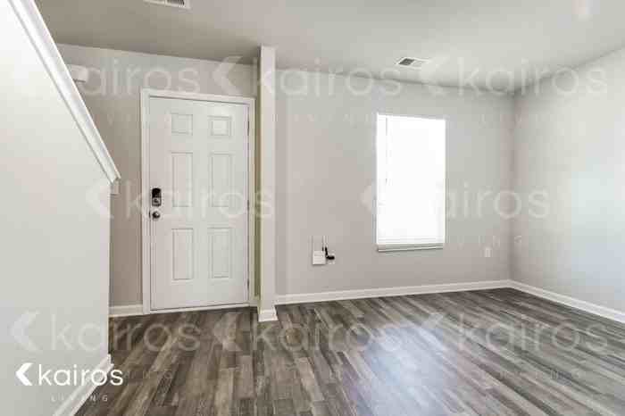 833 Dove Tree Ln - Photo 2 of 18