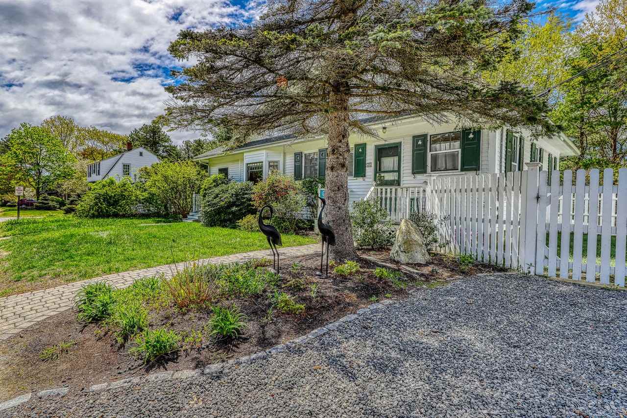 66 Riverbank Rd - Photo 2 of 29