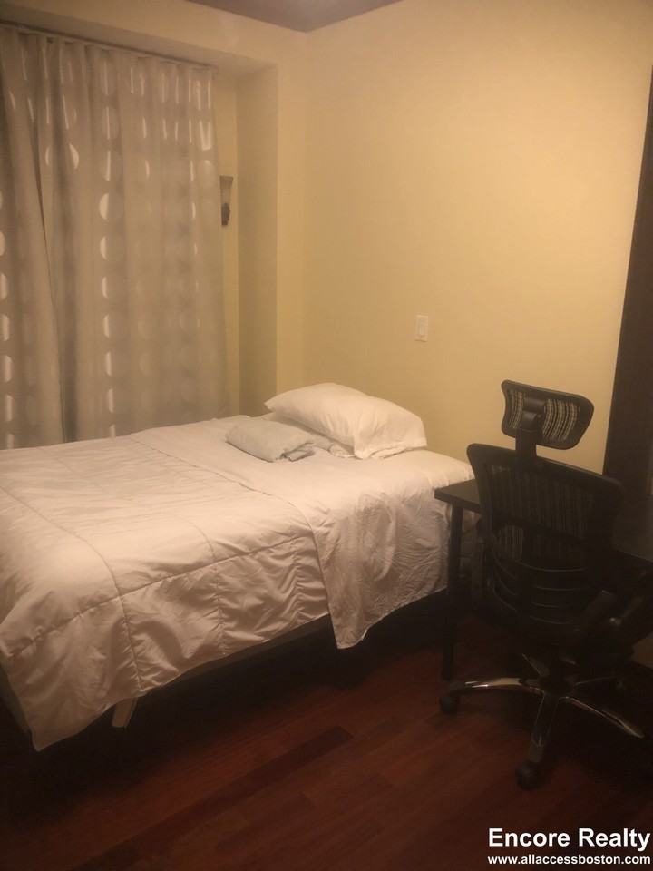 9 Francis Street #1 - Photo 6 of 16