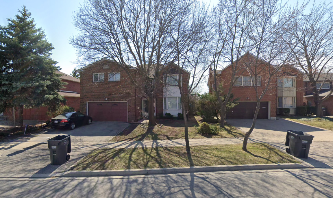 4028 Erindale Station Road, Mississauga, Ontario L5C 3T8 - Photo 2 of 35