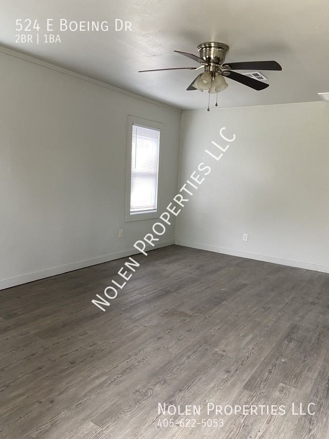 524 E Boeing Dr #1 - Photo 5 of 13