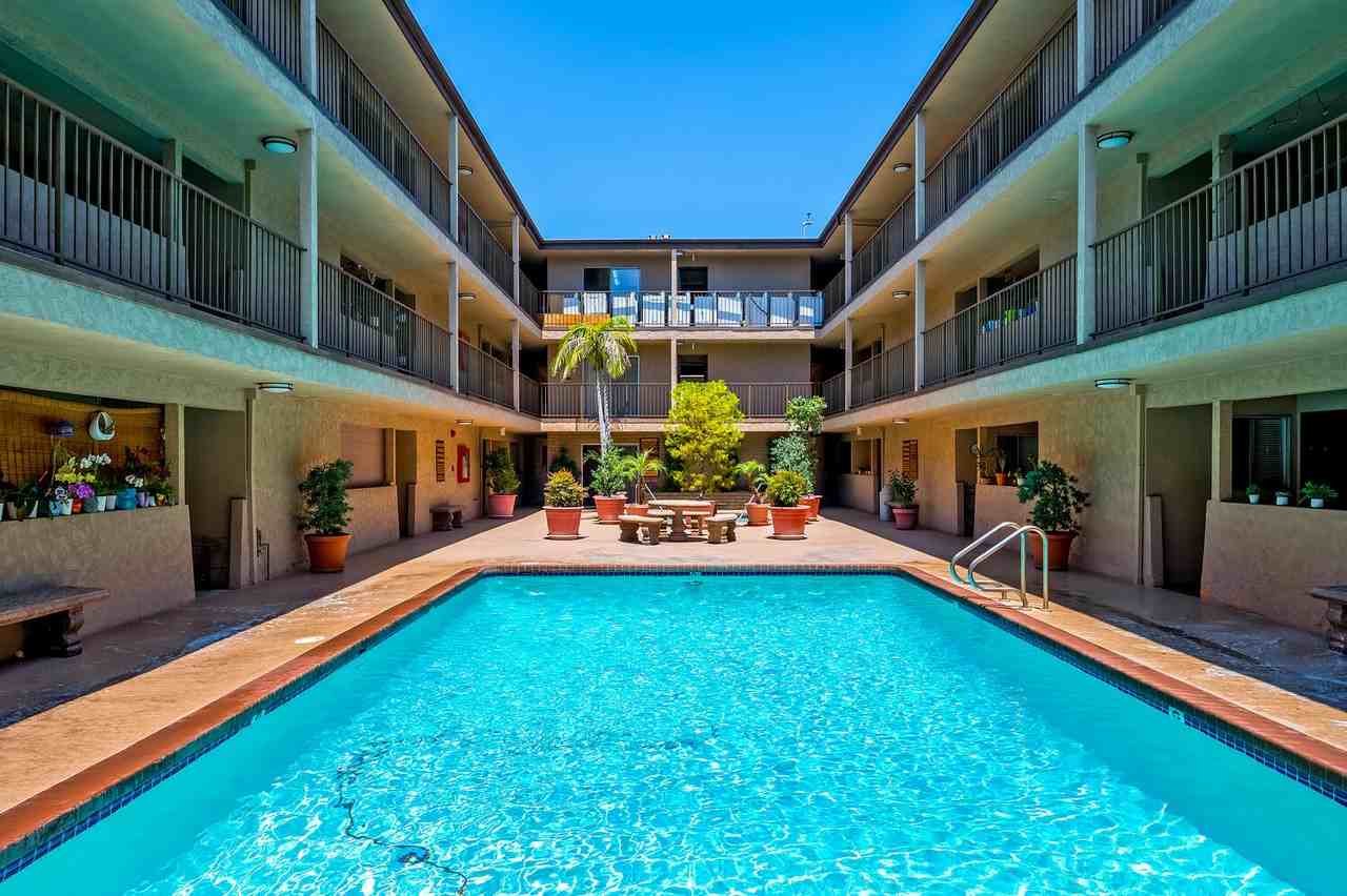 2501 West Redondo Beach Boulevard - 224unit 224 #224 - Photo 5 of 26