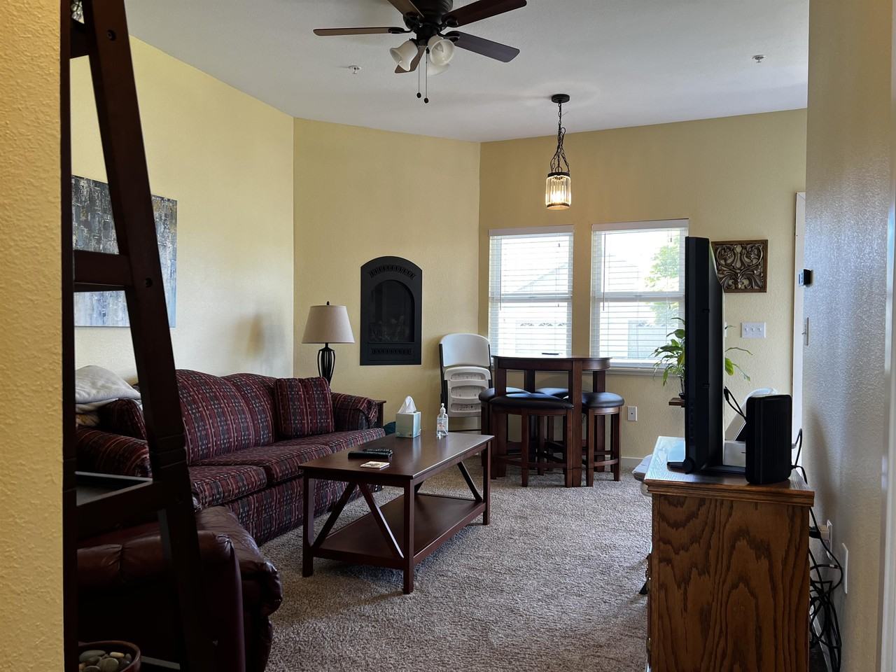 2467 Blackbird Ave #1 - Photo 3 of 18