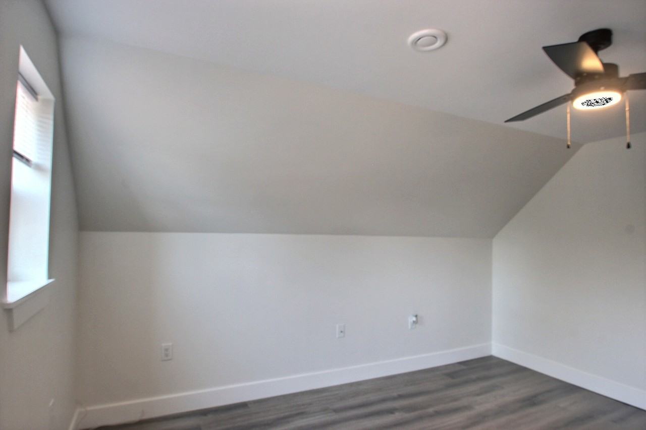138 Alma St #D - Photo 2 of 5
