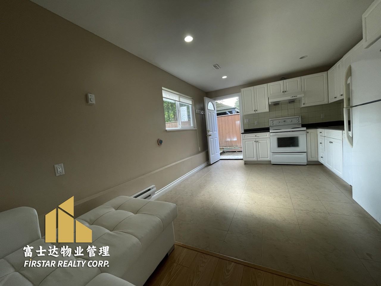 1255 Nestor St #GL - Photo 3 of 11