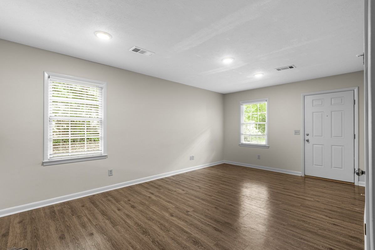 522 - 524  Godfrey Ln - 524 #524 - Photo 2 of 24