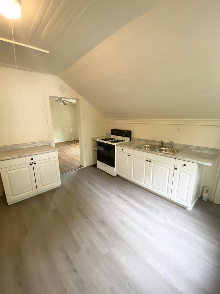 416 Holcomb St #2 - Photo 2 of 15