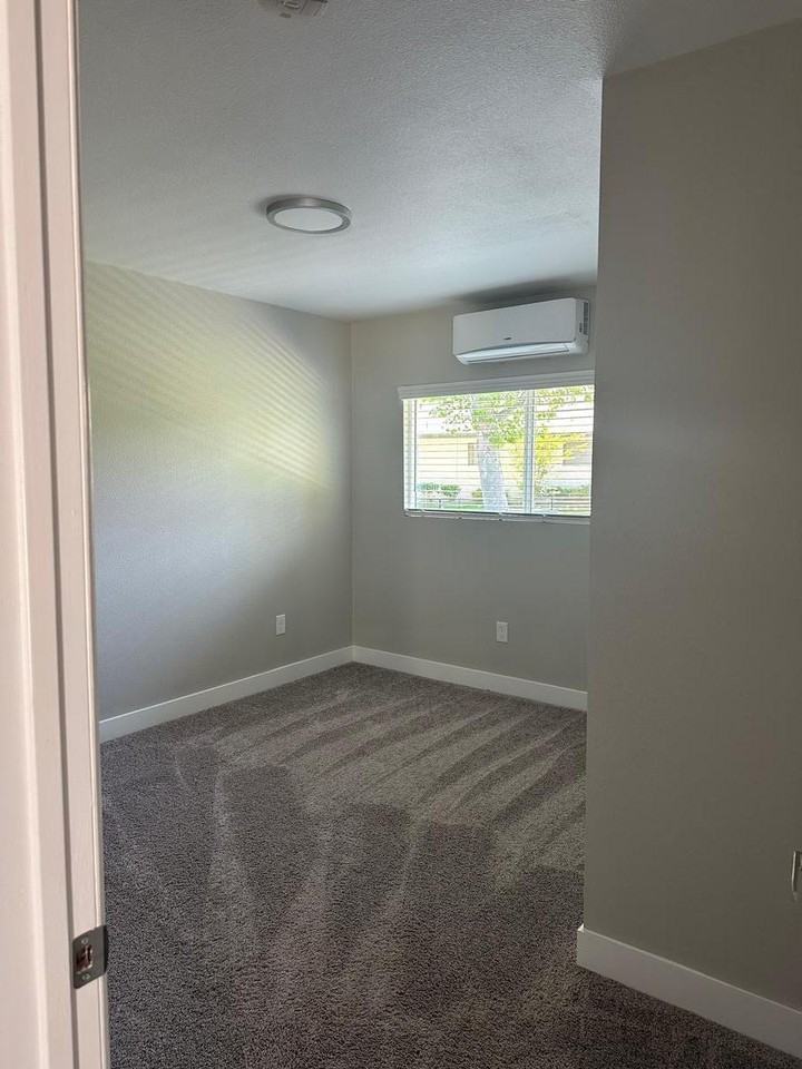 850 Benson Avenue - Photo 3 of 17