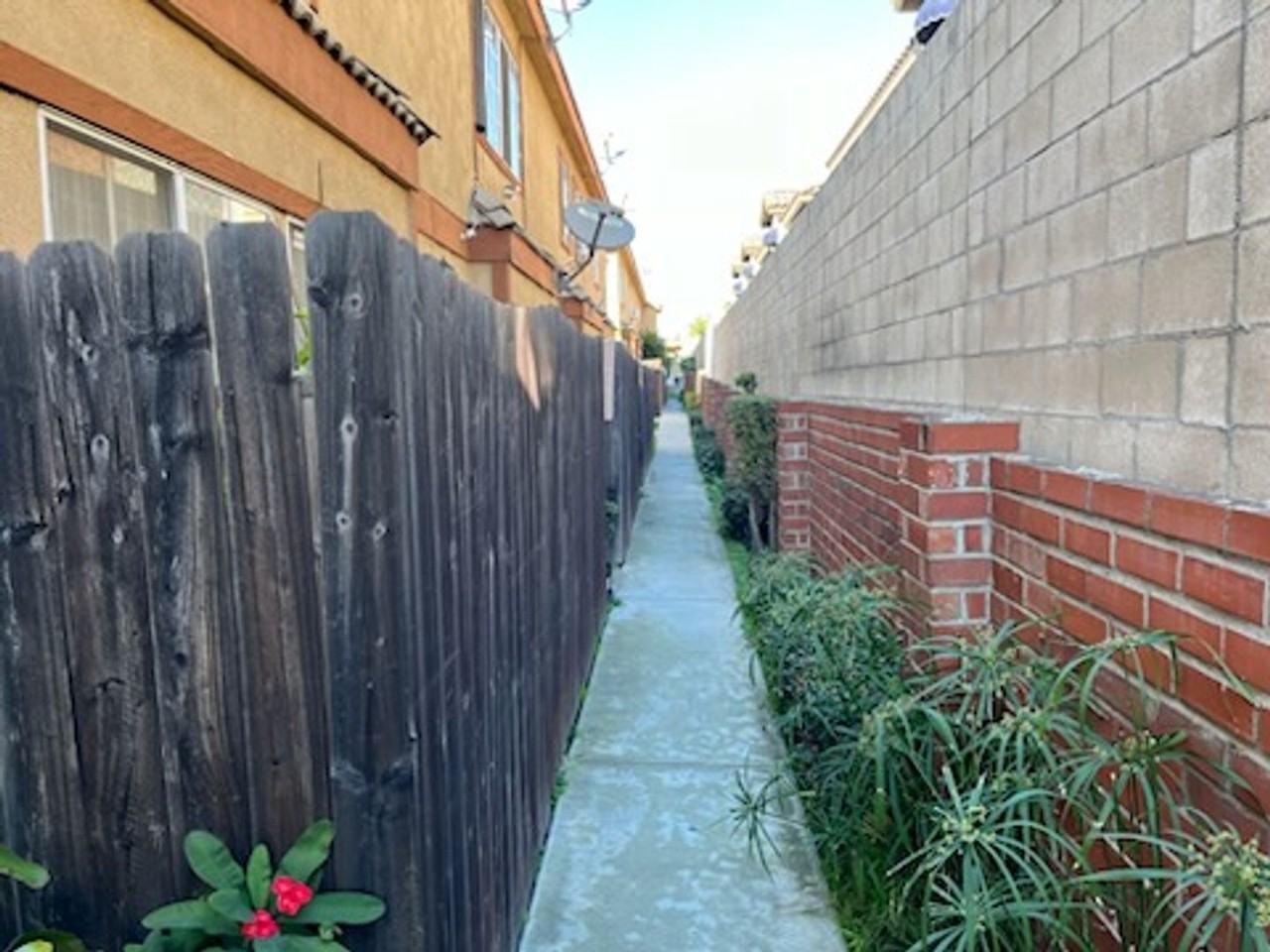 Ramona Apartment: 9343-9345 Ramona Blvd. - Photo 3 of 13