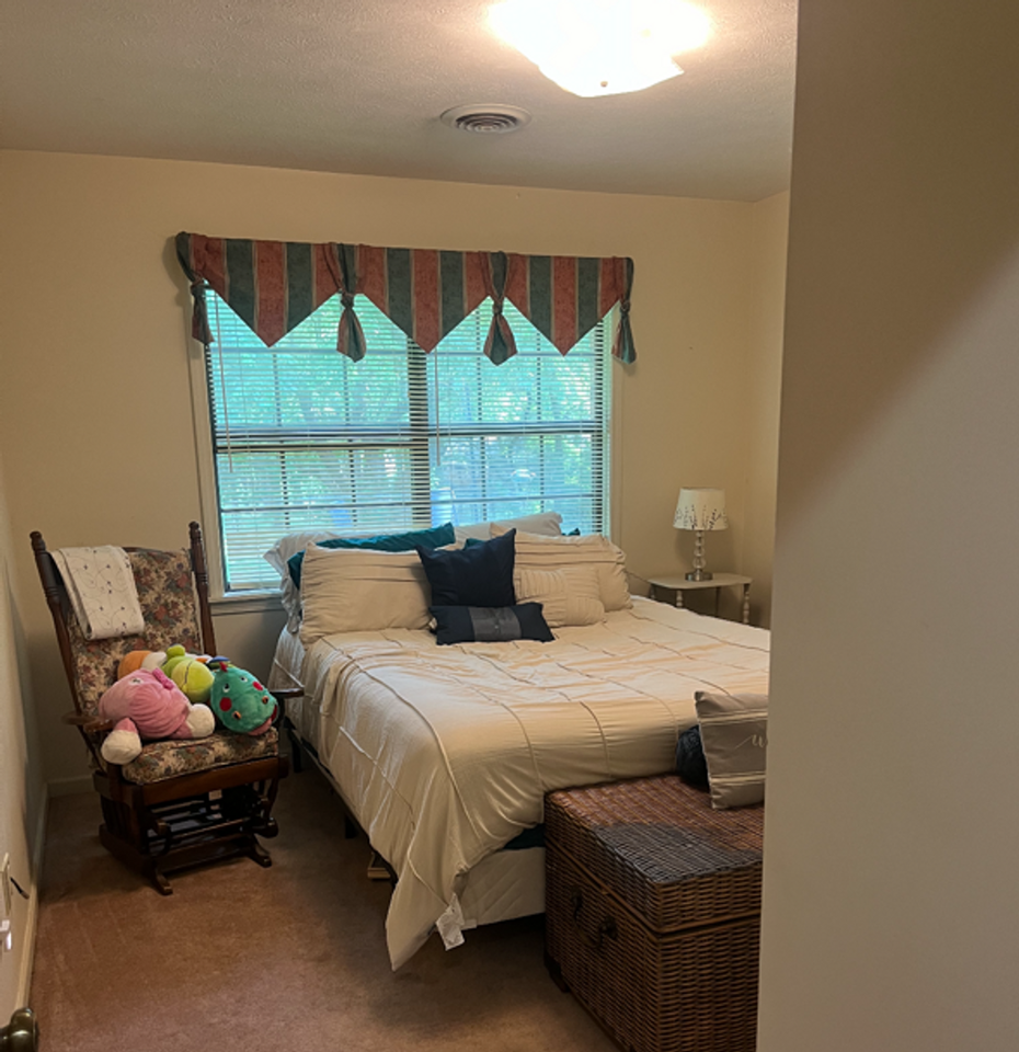 103 Cherokee Dr - Photo 5 of 9