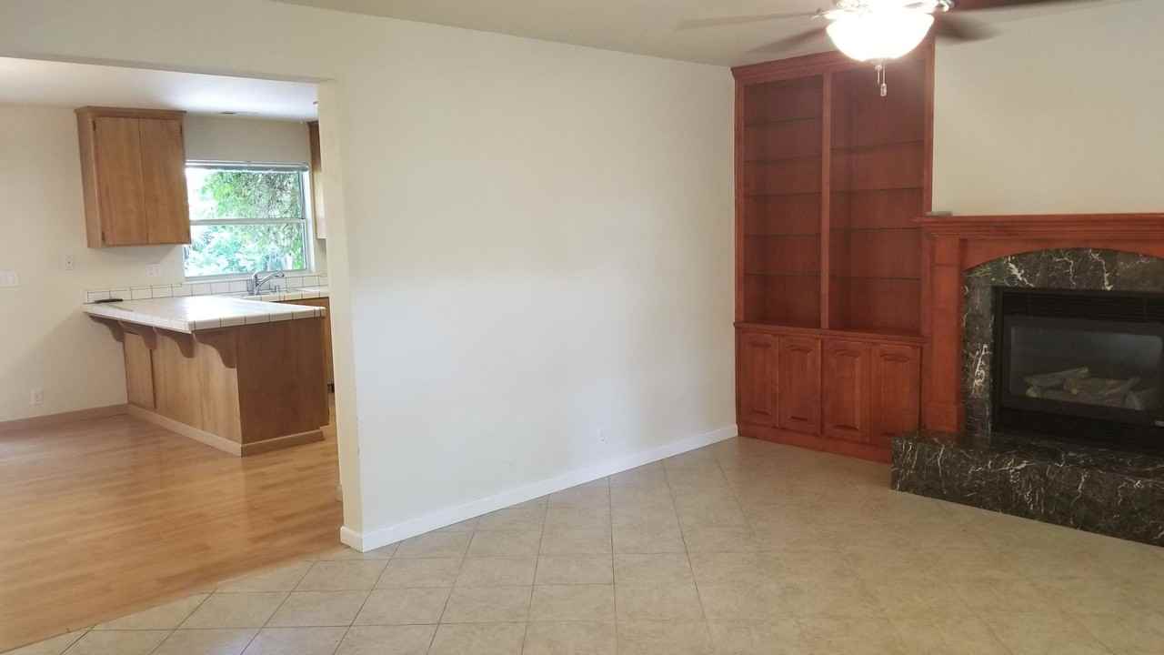 1606 Olympic Dr - Photo 3 of 18