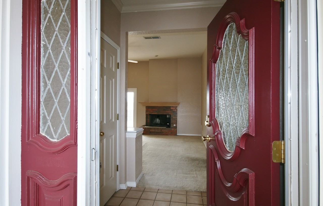 1316 Concord Rd - Photo 3 of 21