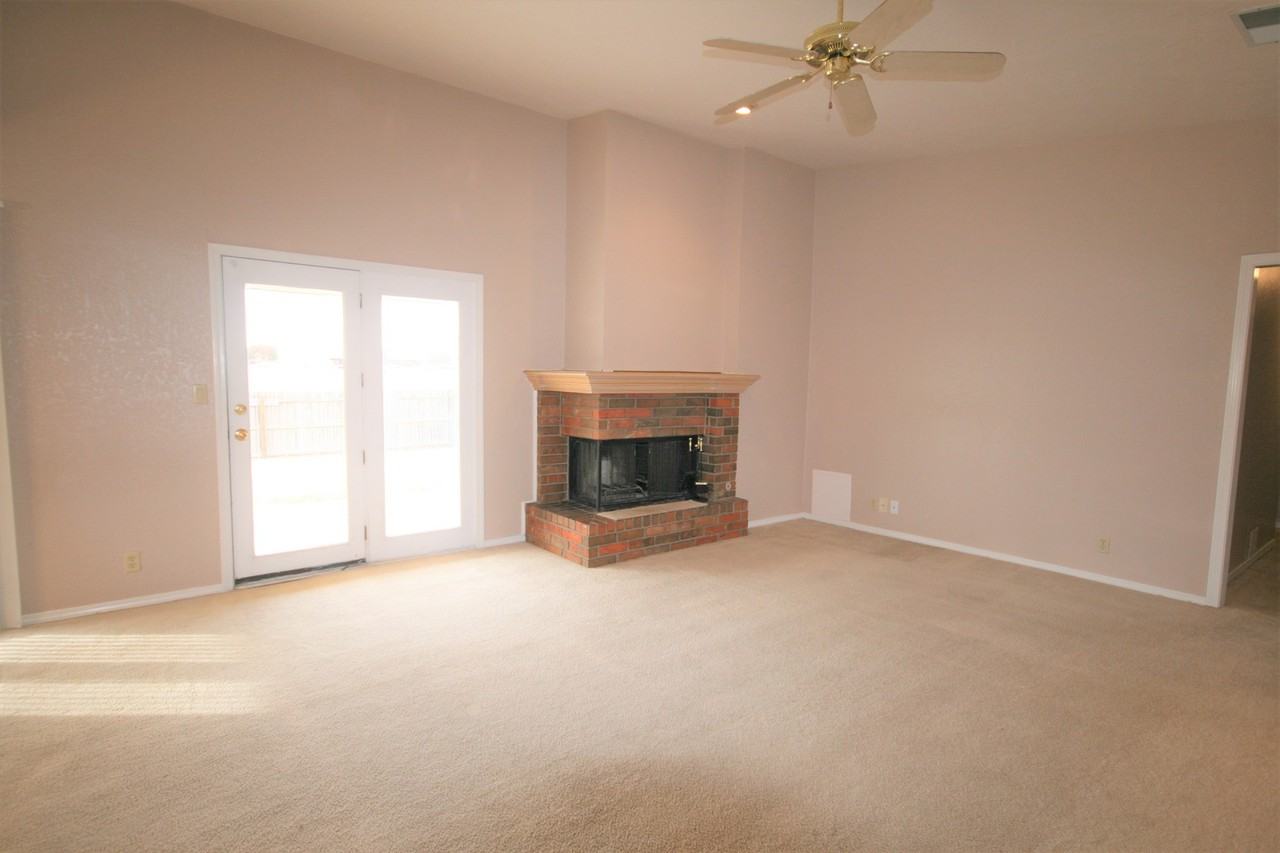 1316 Concord Rd - Photo 4 of 21