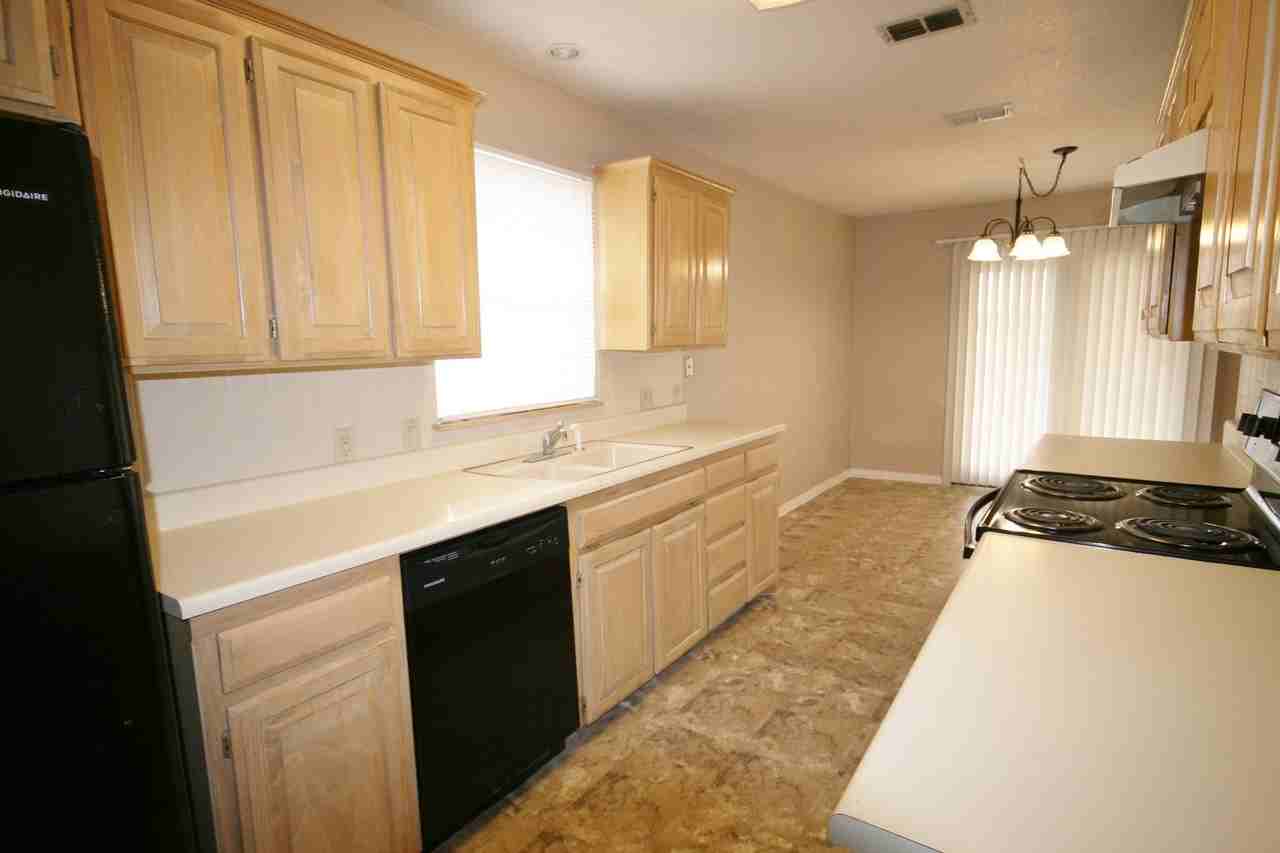 1316 Concord Rd - Photo 7 of 21