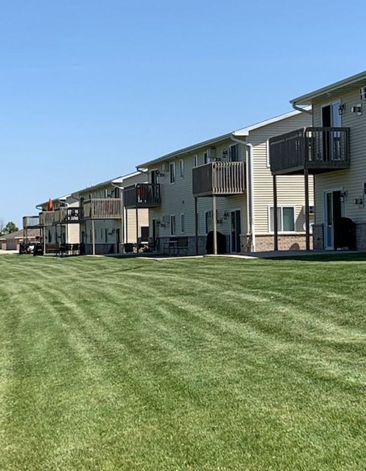 2134 South Broadway Drive - Photo 2 of 12