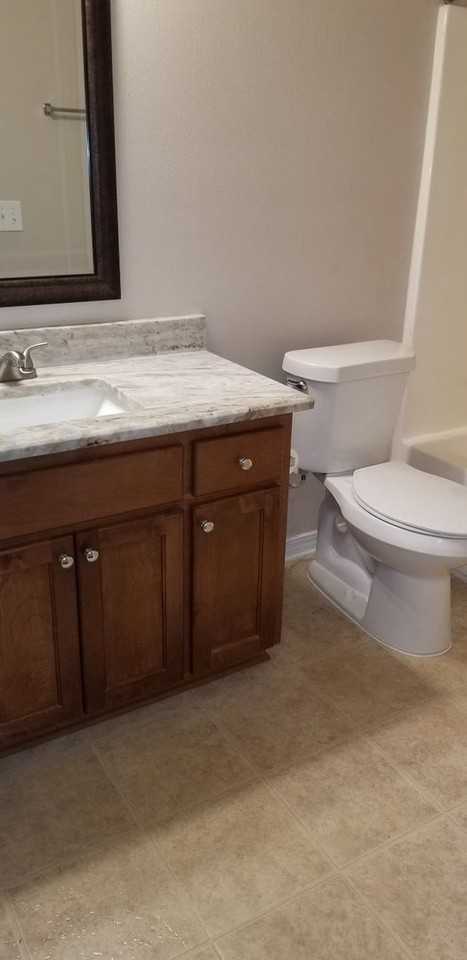 917 Barkley St - Photo 2 of 15