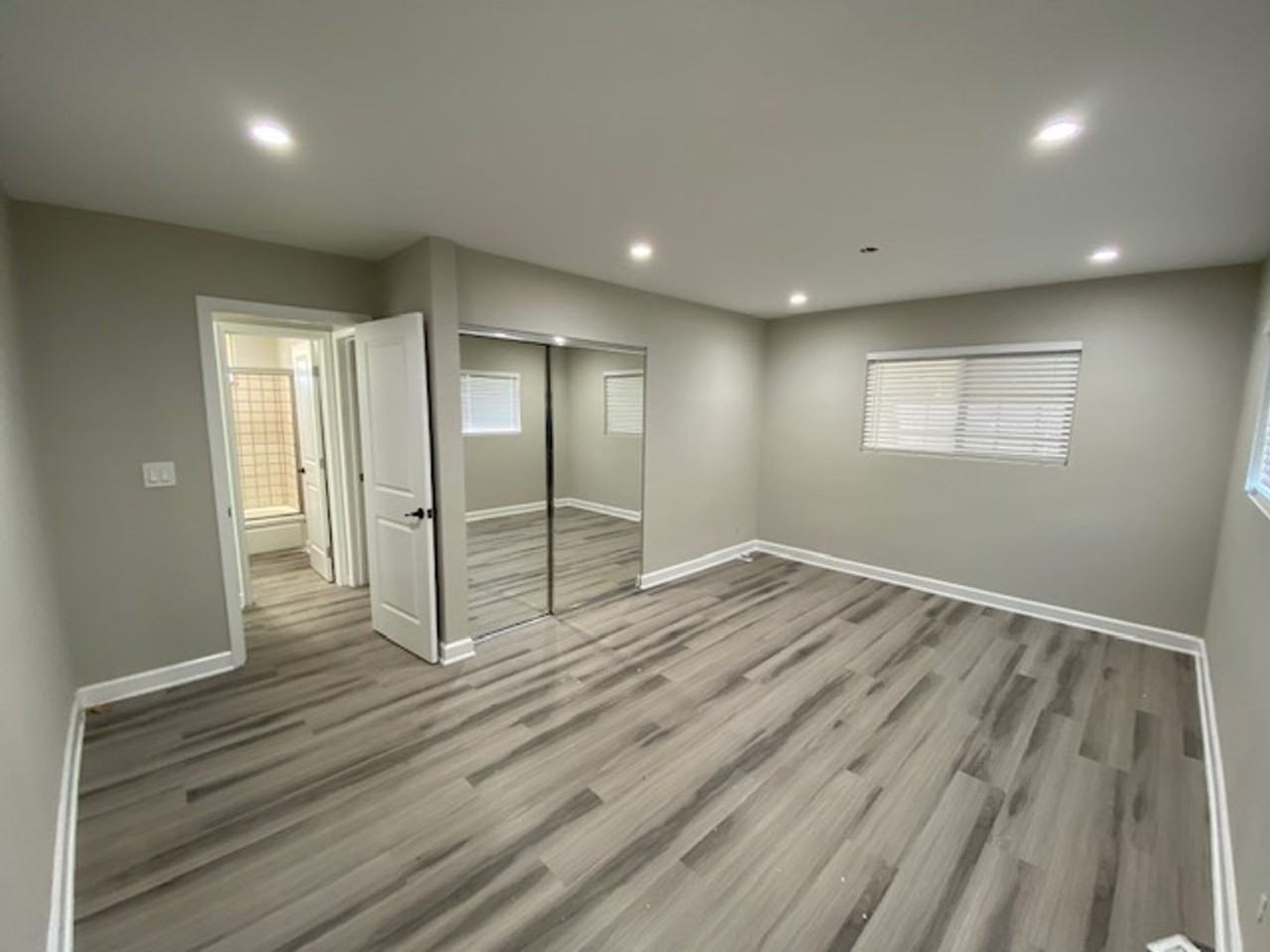 23800 Lucas Dr - Photo 2 of 12