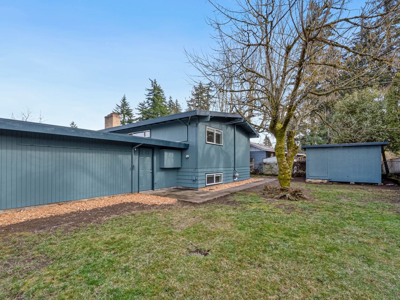 1113 Ne 178th Ave - Photo 3 of 33