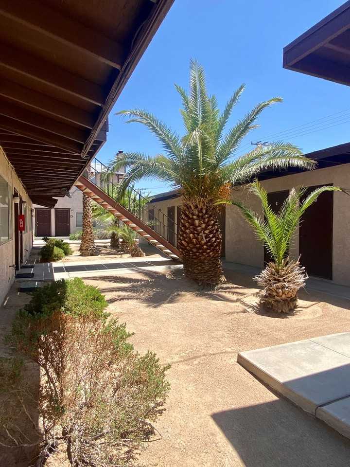 645RC - Photo 3 of 4