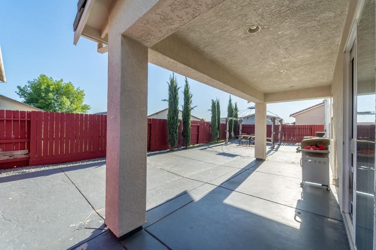 870 Alabaster Ct - Photo 3 of 25
