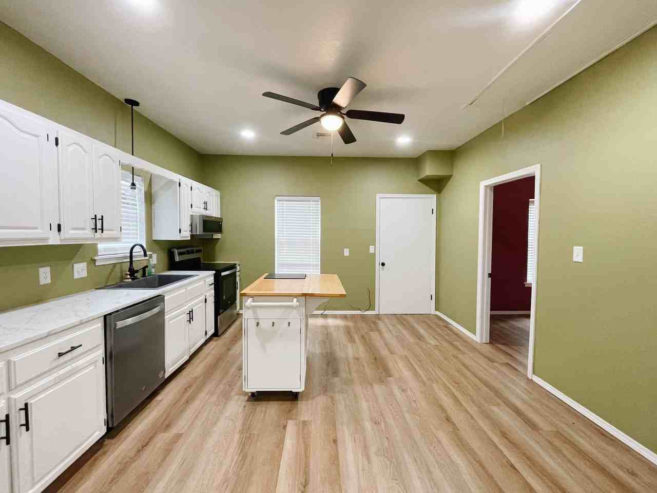 614 N 10th St - Photo 5 of 11