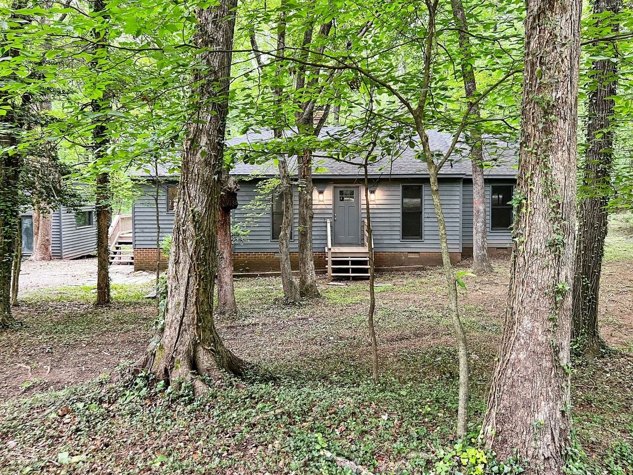 2112 Autumn Oaks Ln - Photo 2 of 35