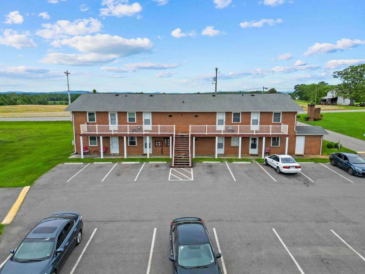 The Meadows in Glade HIll, VA - Photo 5 of 11