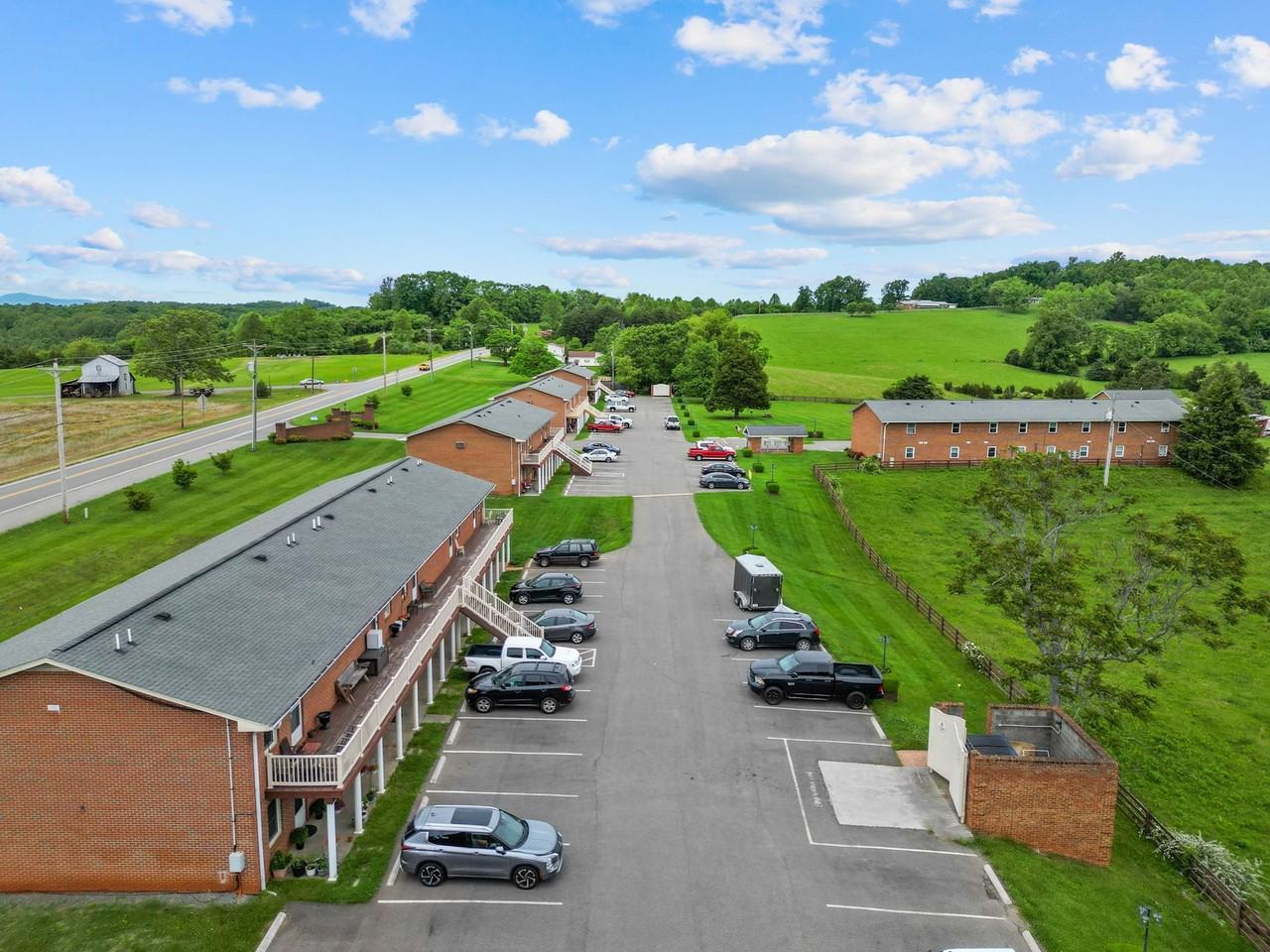 The Meadows in Glade HIll, VA - Photo 6 of 11