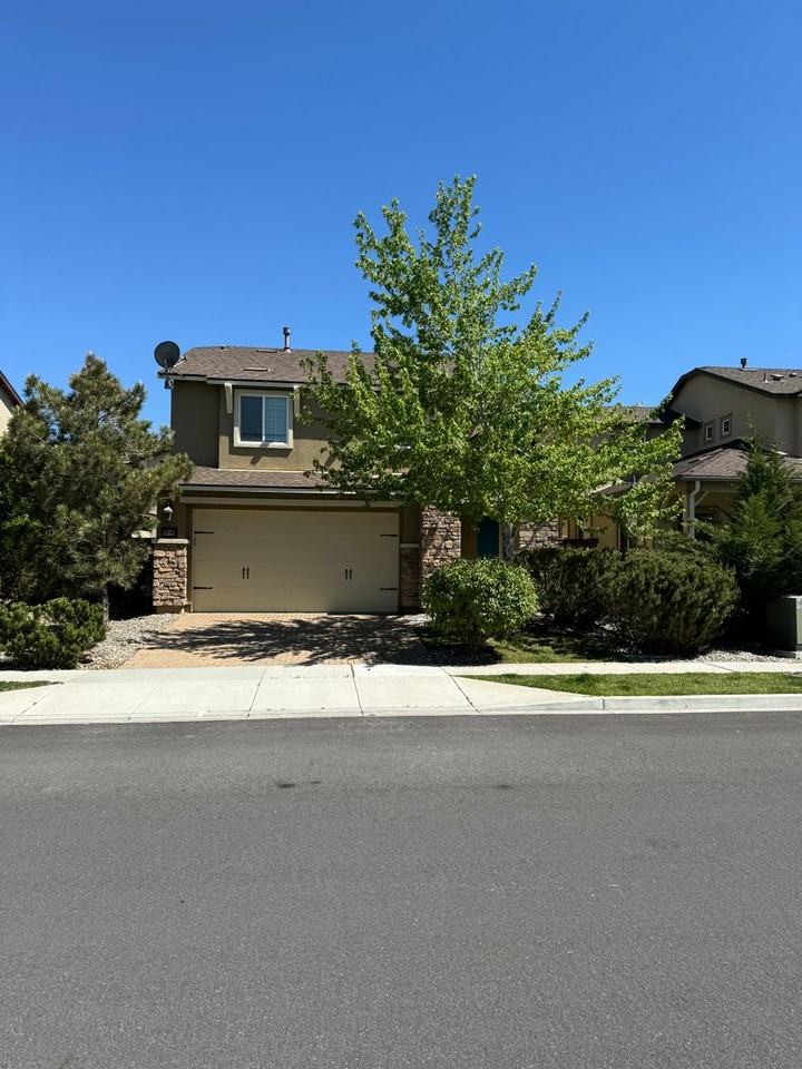 2040 Echo Valley Pkwy - Photo 2 of 29