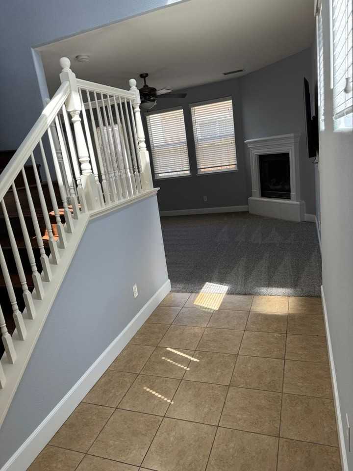 2040 Echo Valley Pkwy - Photo 3 of 29