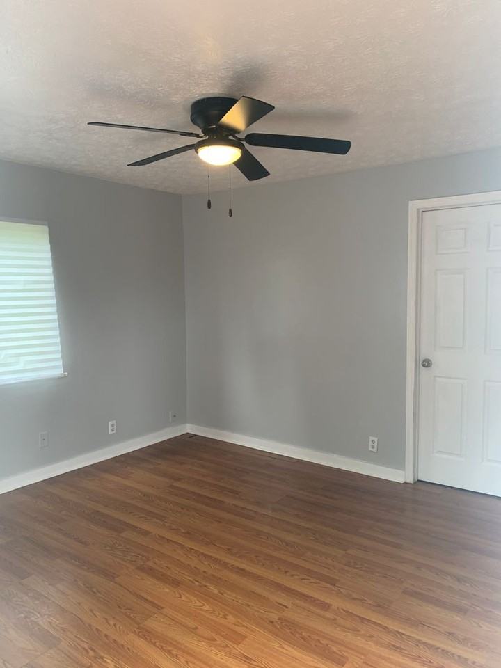 3321 Prescott Ave - Photo 3 of 9