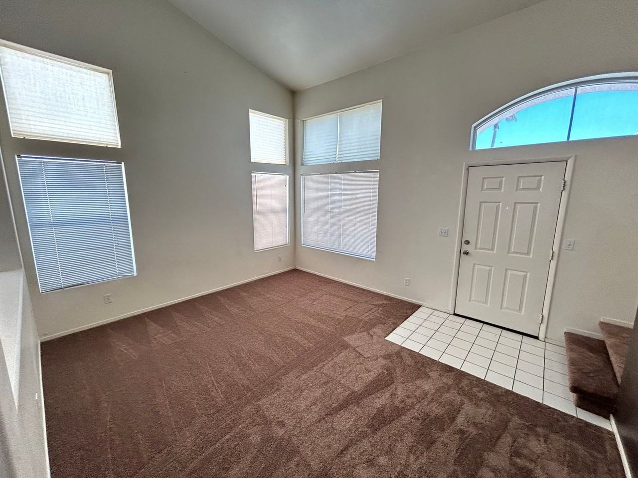 9057 Trumpet Ct - Photo 3 of 17