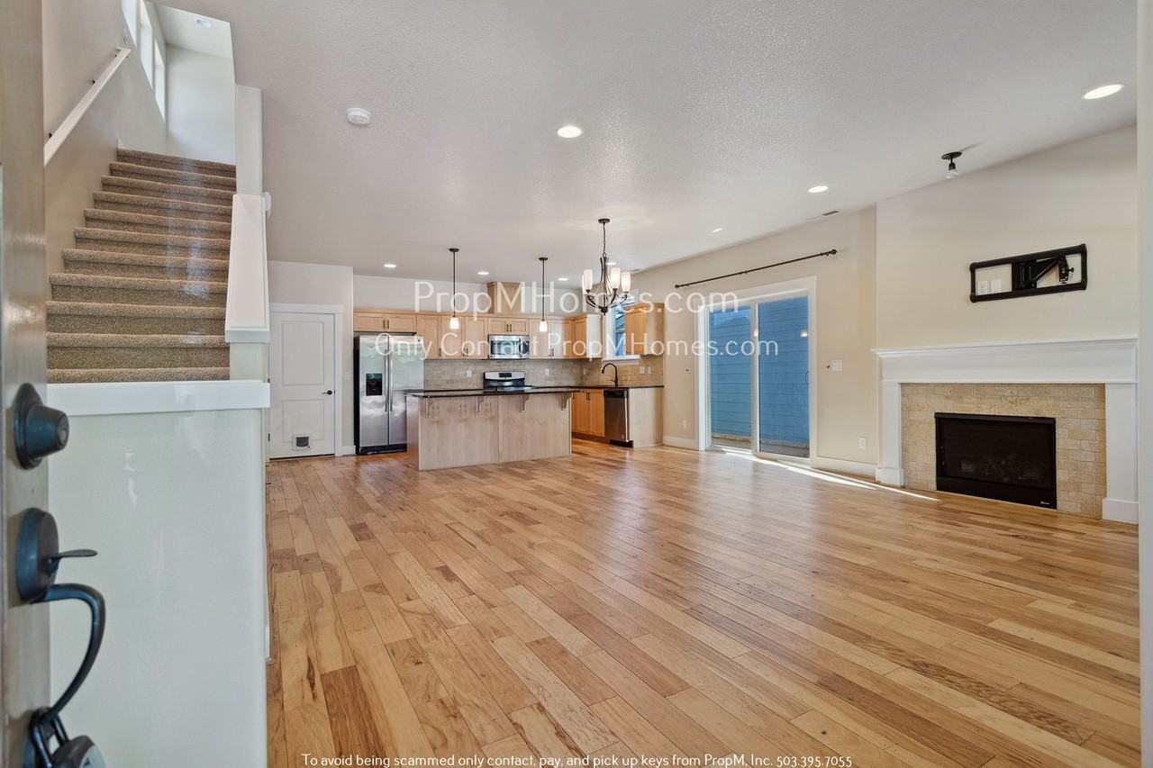430 Sw Marsuda Ter - Photo 3 of 43