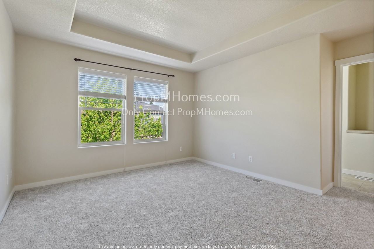 430 Sw Marsuda Ter - Photo 5 of 43