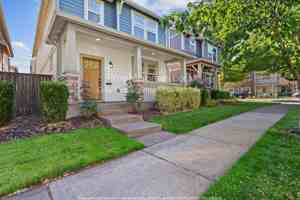 featured image of 430 Sw Marsuda Ter