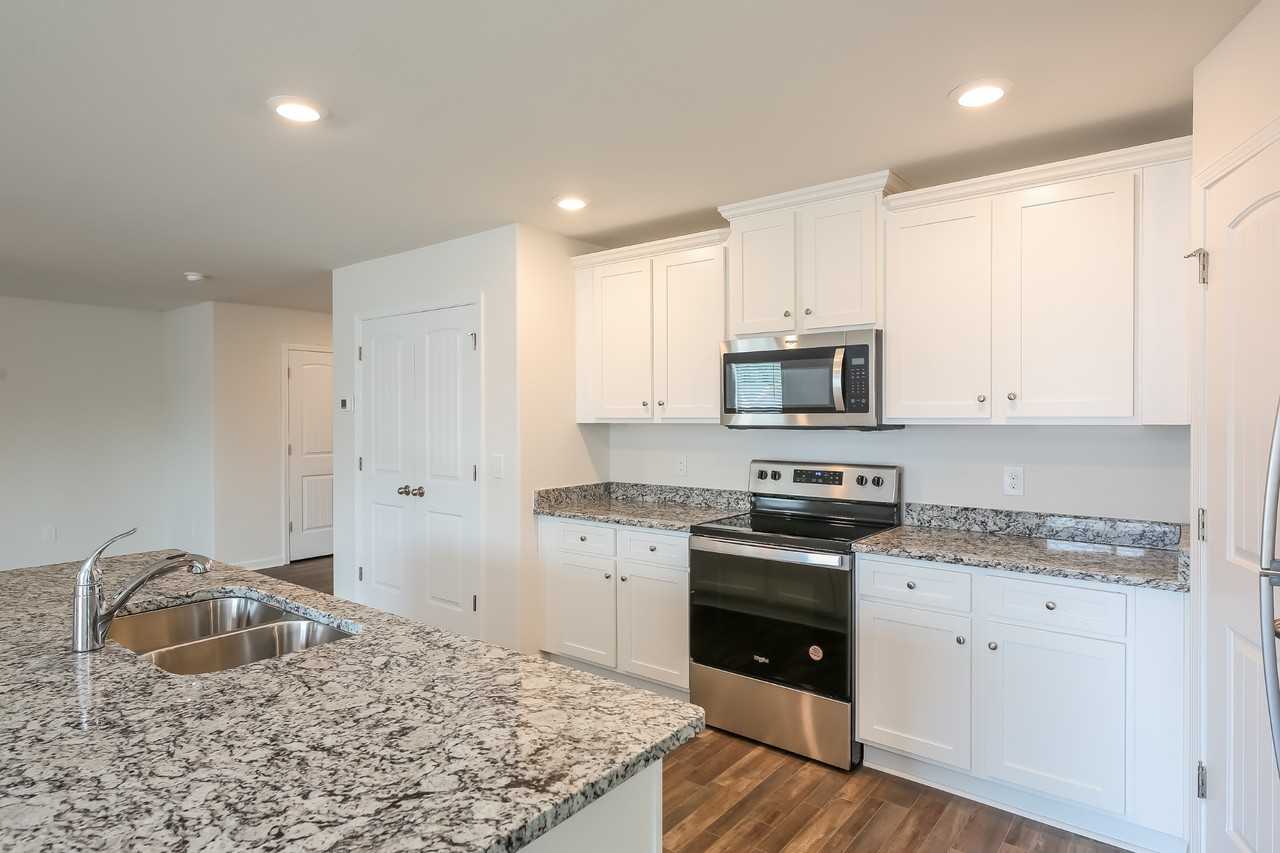 6026 Mason Tucker Dr - Photo 7 of 21