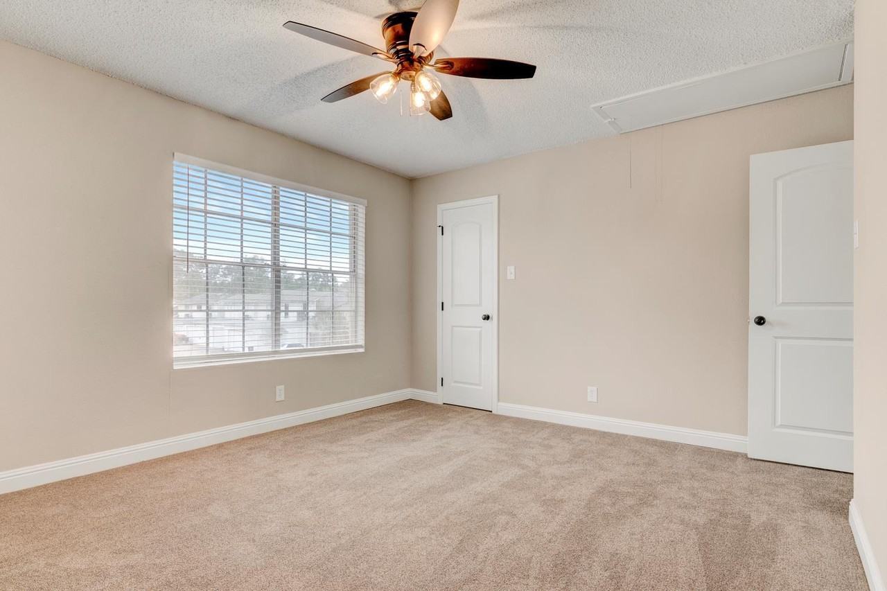 6685 Lexington Dr #22 - Photo 3 of 11