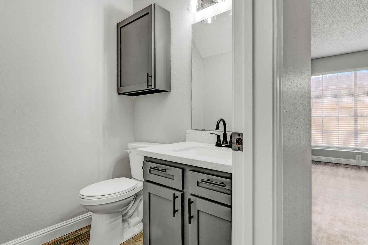 6685 Lexington Dr #22 - Photo 2 of 11