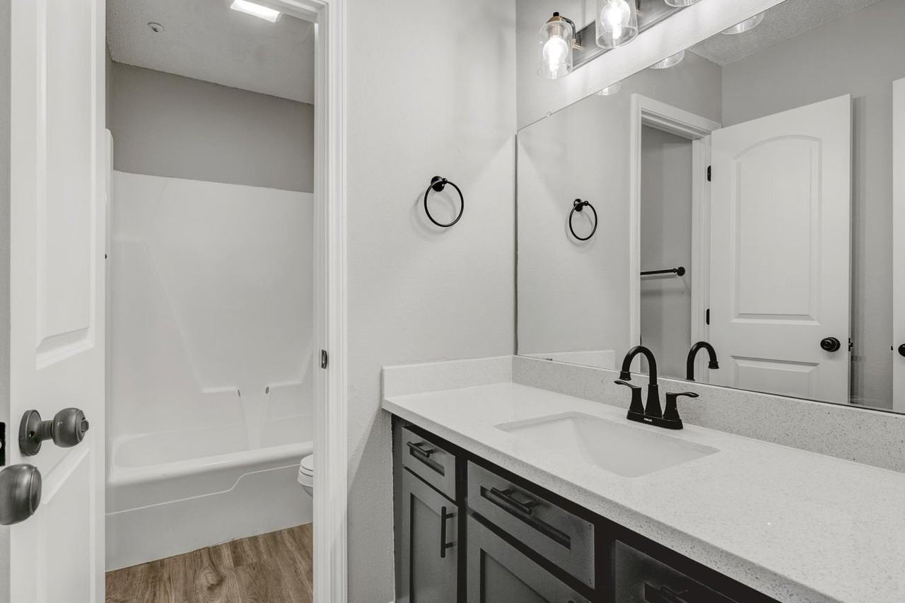 6685 Lexington Dr #22 - Photo 5 of 11