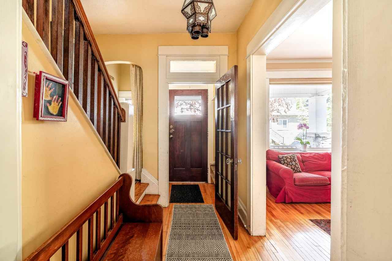 148 Fentiman Avenue - Photo 3 of 40