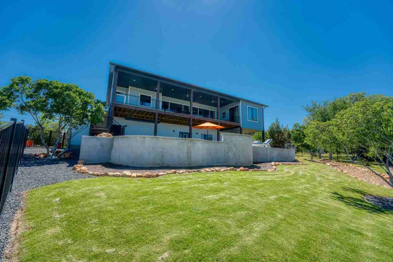 714 Matern Dr - Photo 2 of 39