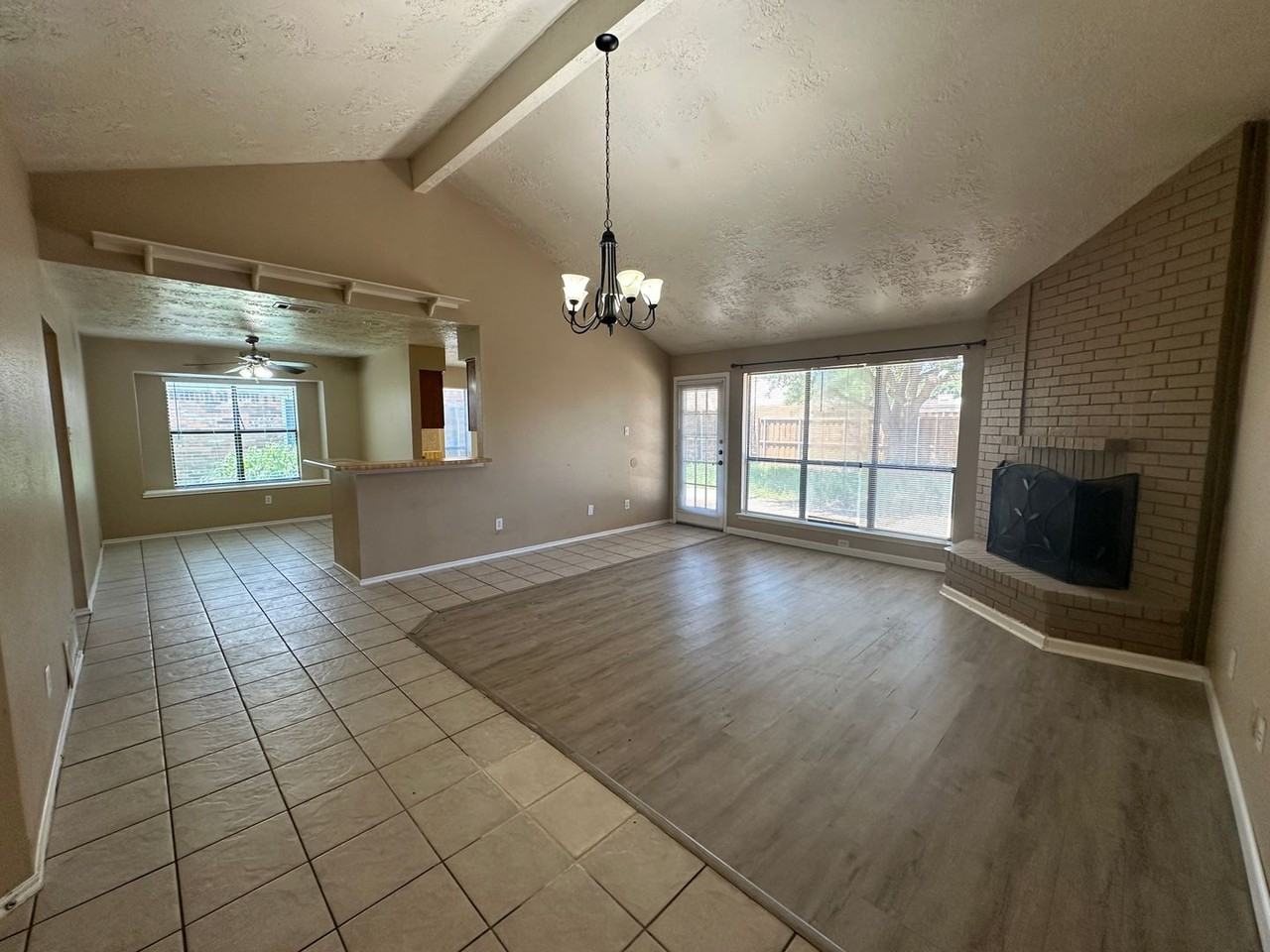 4045 Cavalry Dr - Photo 6 of 45