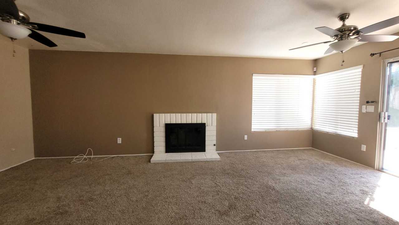 13155 Deron Ave - Photo 5 of 35
