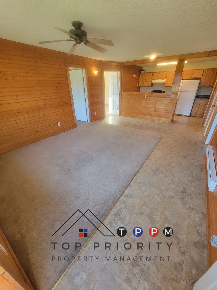 523 East St - Photo 2 of 11