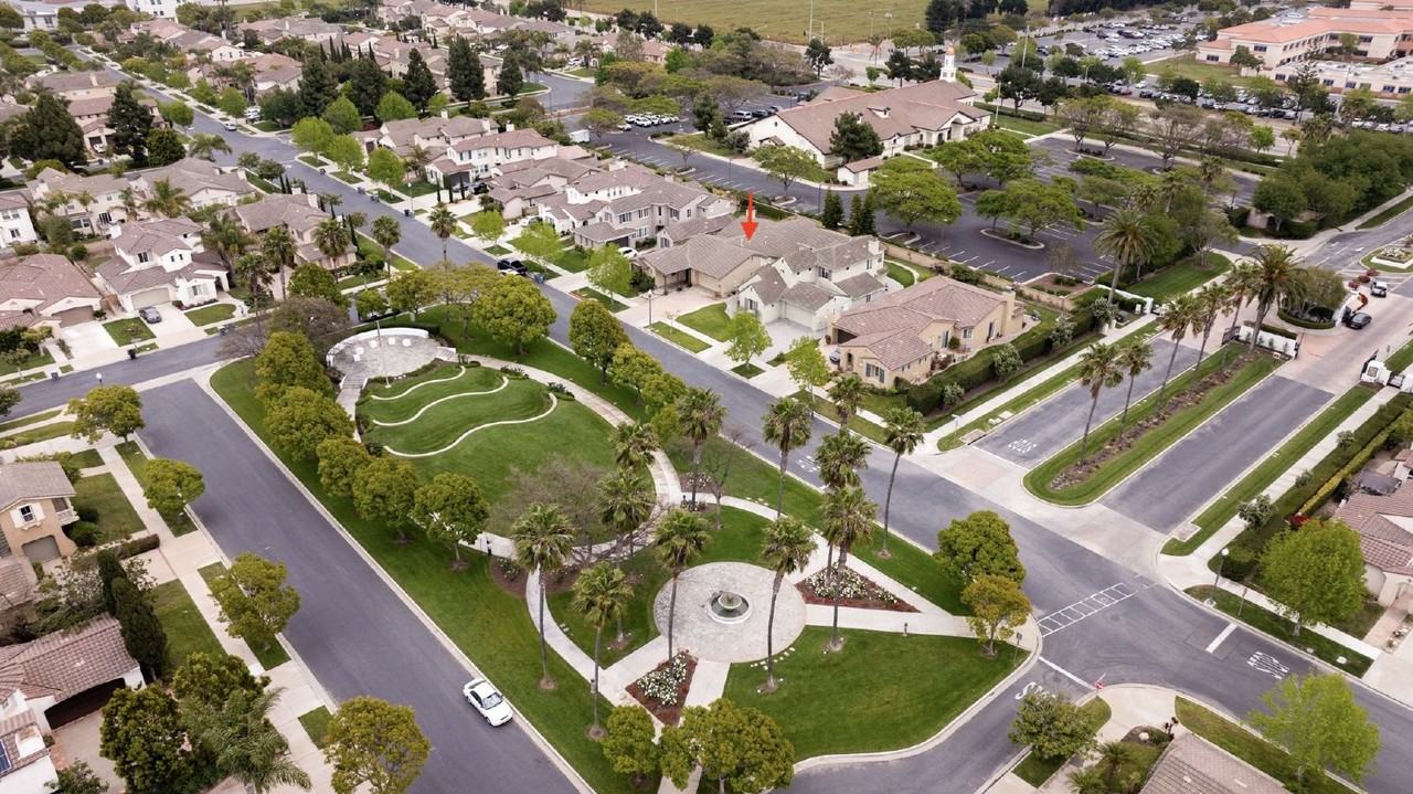 3362 Brookwood Ln - Photo 4 of 32