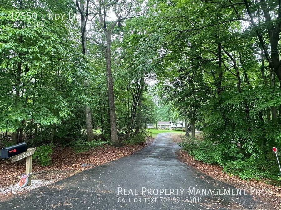 12550 Lindy Ln - Photo 2 of 31