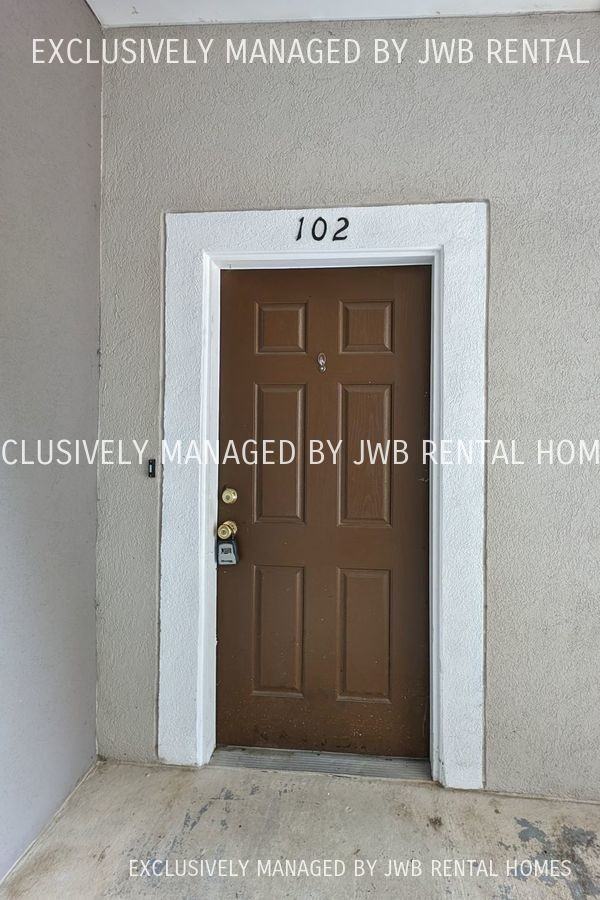 1423 Manotak Point Dr - Photo 2 of 9