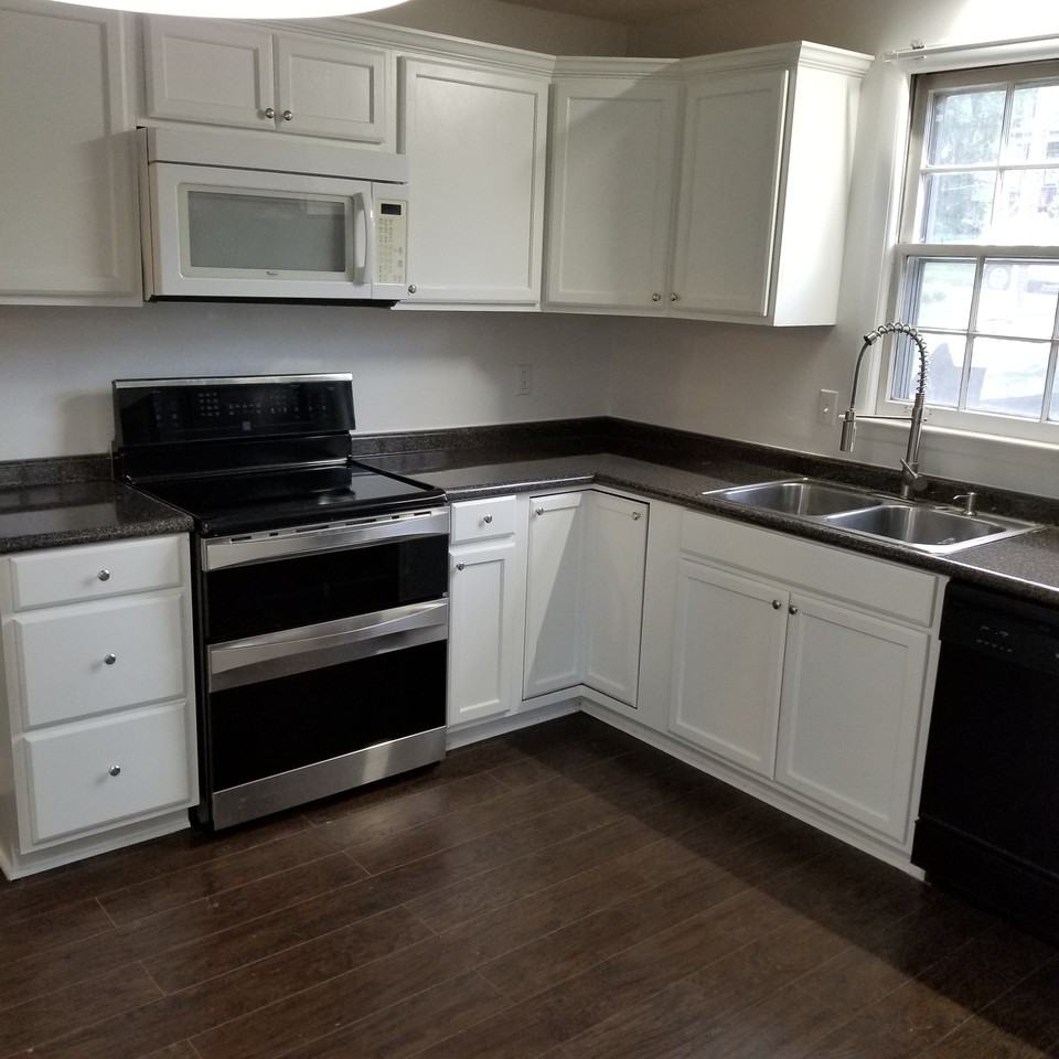 2907 W Linden Ave #A - Photo 2 of 11